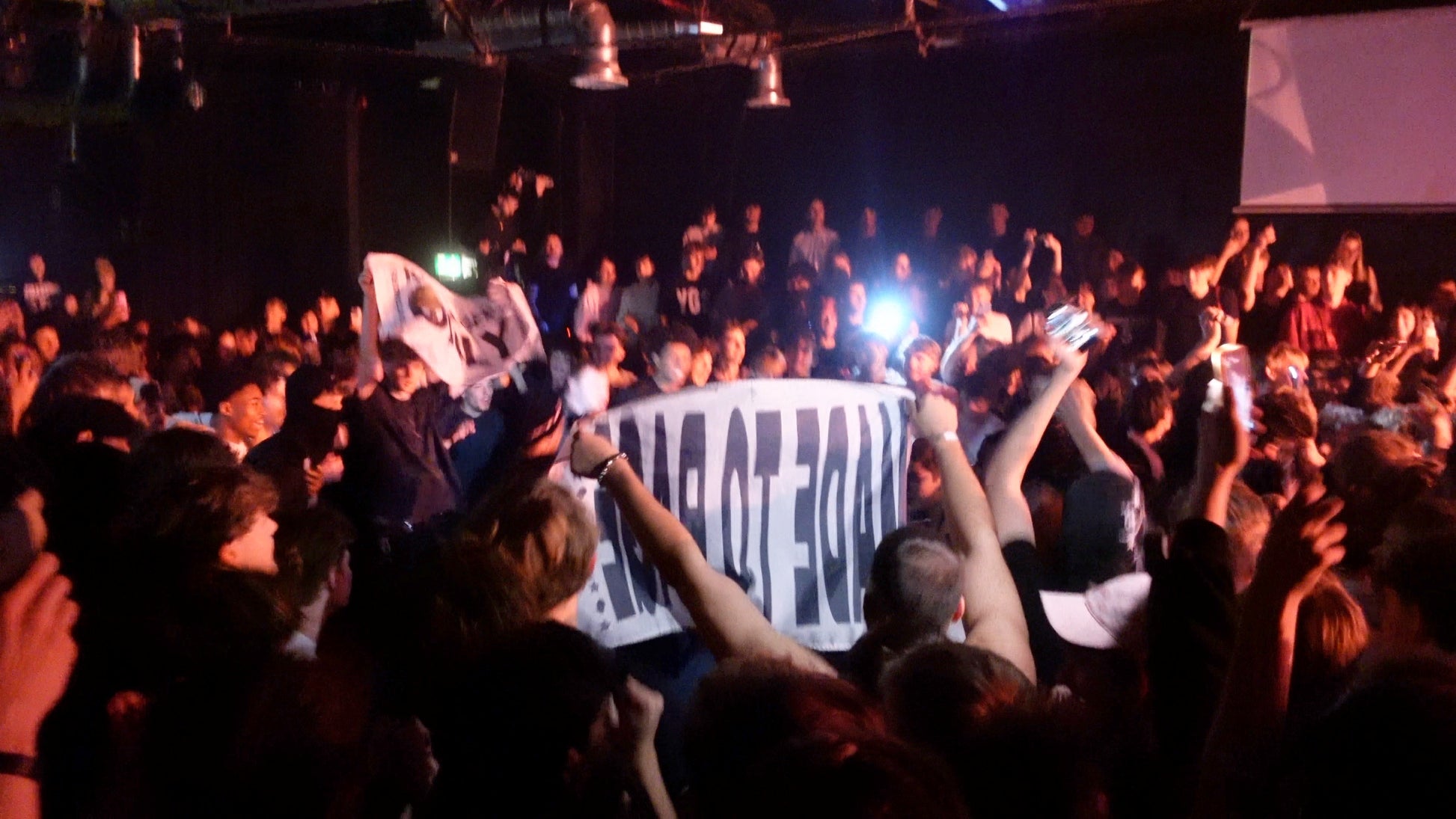 MADE TO RAGE FLAG - Real Ragers Only